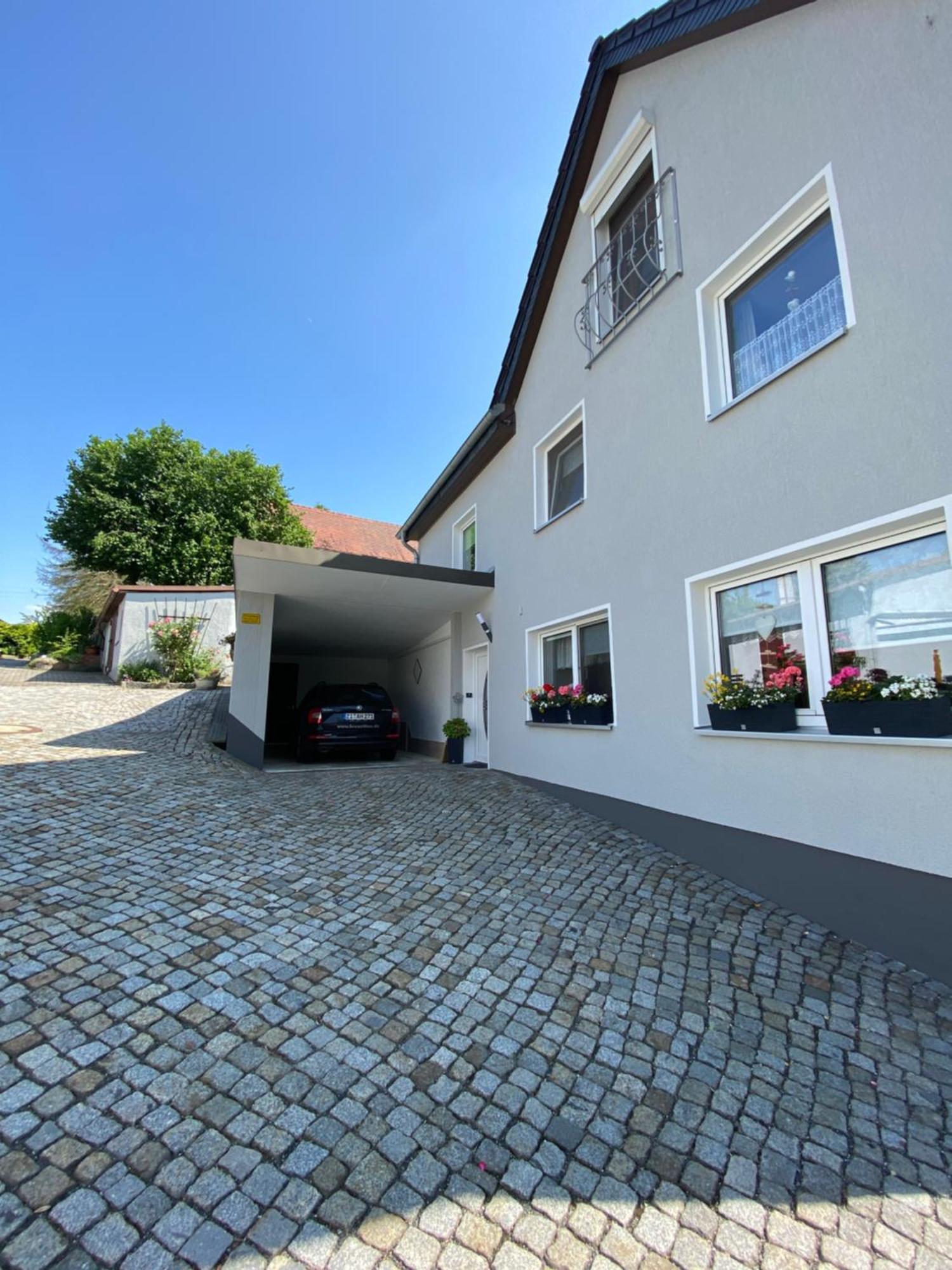 Ferienhaus Zittau Oberlausitz & Ferienwohnung Am Hamann Berg Exteriör bild