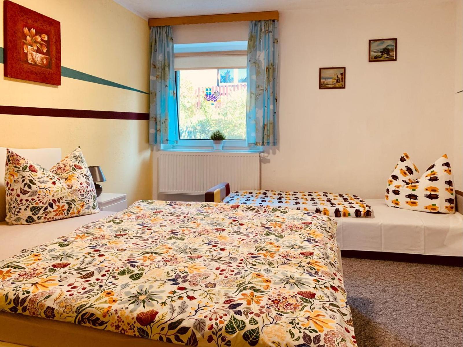 Ferienhaus Zittau Oberlausitz & Ferienwohnung Am Hamann Berg Exteriör bild