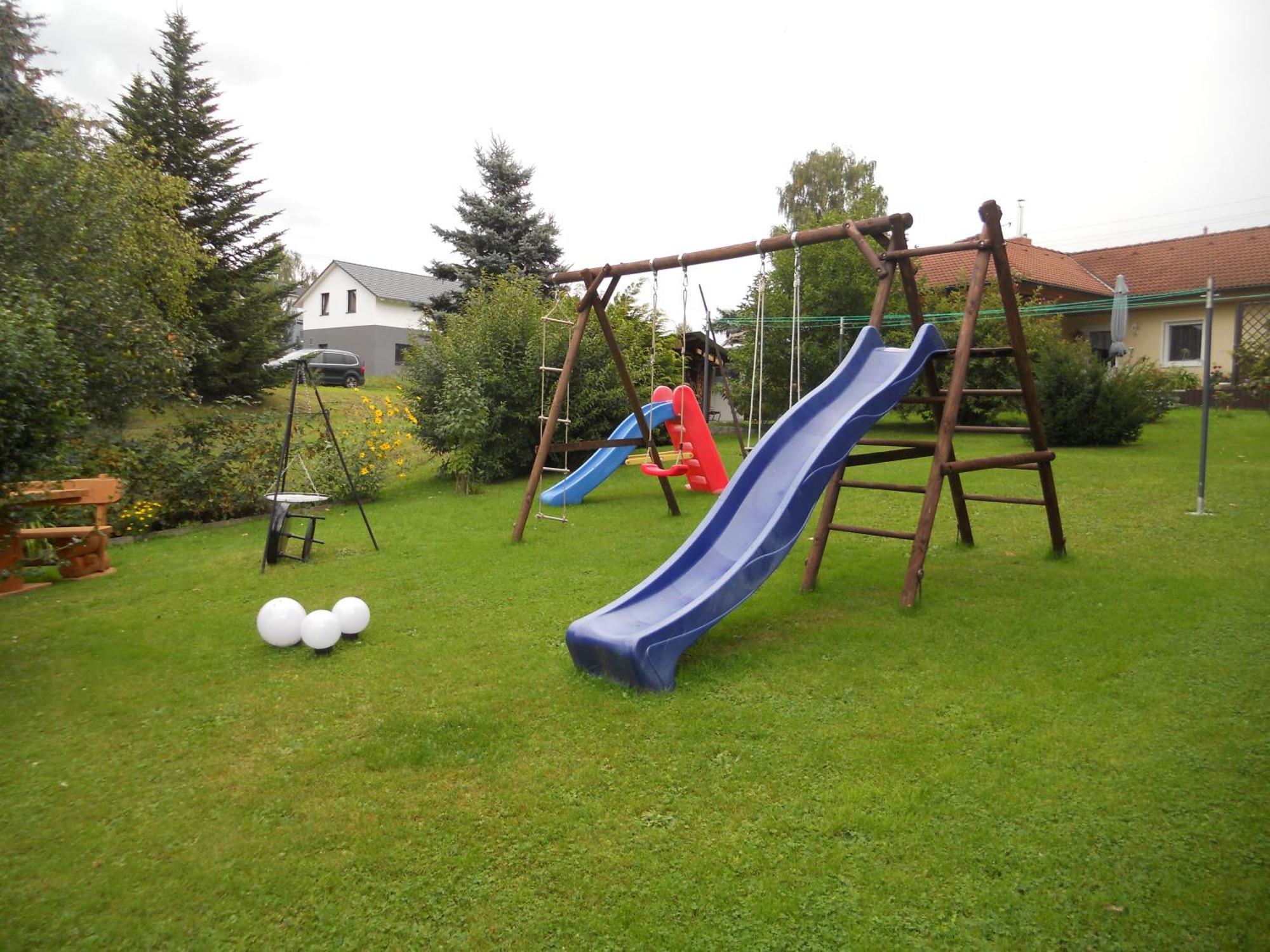 Ferienhaus Zittau Oberlausitz & Ferienwohnung Am Hamann Berg Exteriör bild